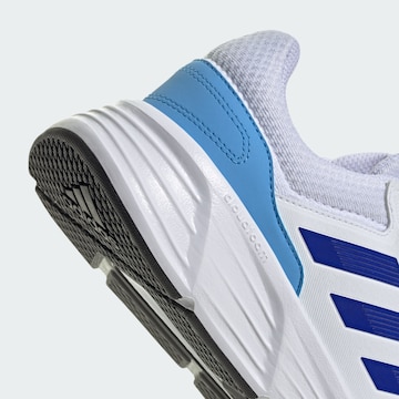 Chaussure de course 'Galaxy 6' ADIDAS SPORTSWEAR en blanc