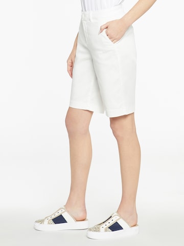 NYDJ Regular Pants 'Bermuda' in White