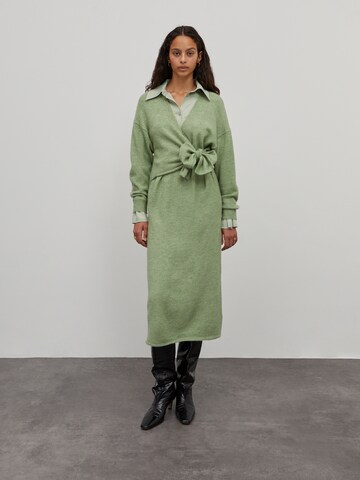 EDITED Knitted dress 'Lena' in Green: front