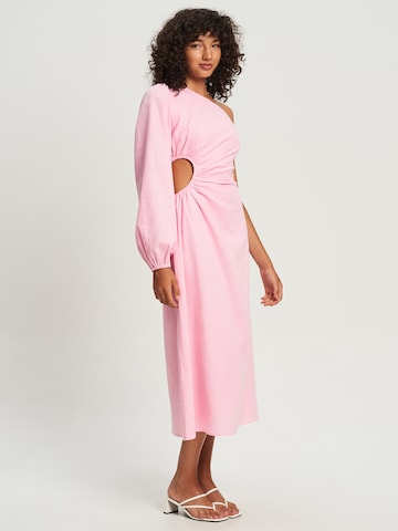 Calli - Vestido 'VIDA' em rosa