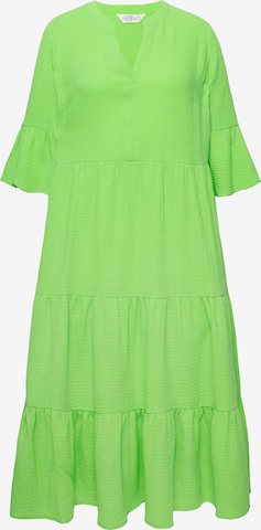 Robe Studio Untold en vert : devant