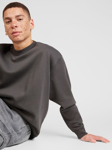 Felpa di WEEKDAY in grigio