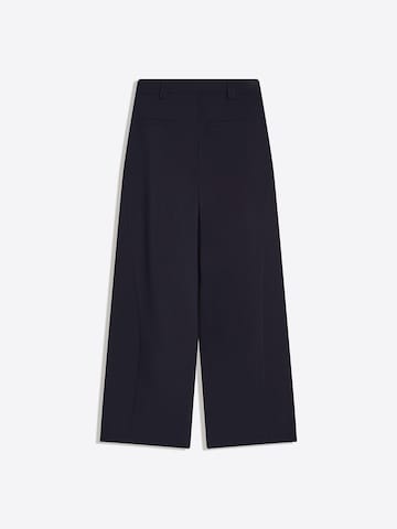 Bershka Baggy Pleat-front trousers in Blue