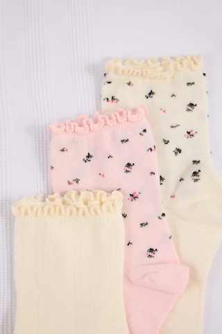 Trendyol Socken in Beige