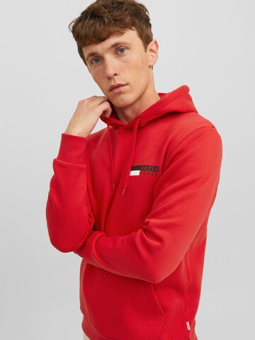 JACK & JONES Sweatshirt in Rot