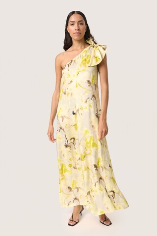 Robe 'Becca' SOAKED IN LUXURY en beige : devant