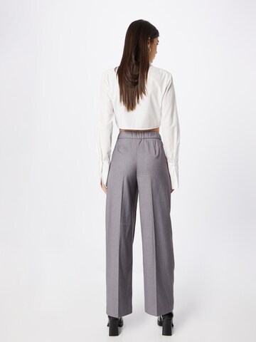 Regular Pantalon à pince 'LAURA' Y.A.S en gris