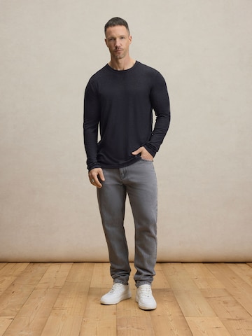 DAN FOX APPAREL Shirt 'Simon' in Grau