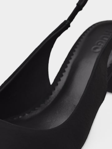 HUGO Дамски обувки на ток с отворена пета 'Devany' в черно