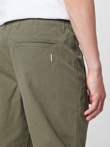Folk Normální Chino kalhoty 'LEAN ASSEMBLY' – zelená