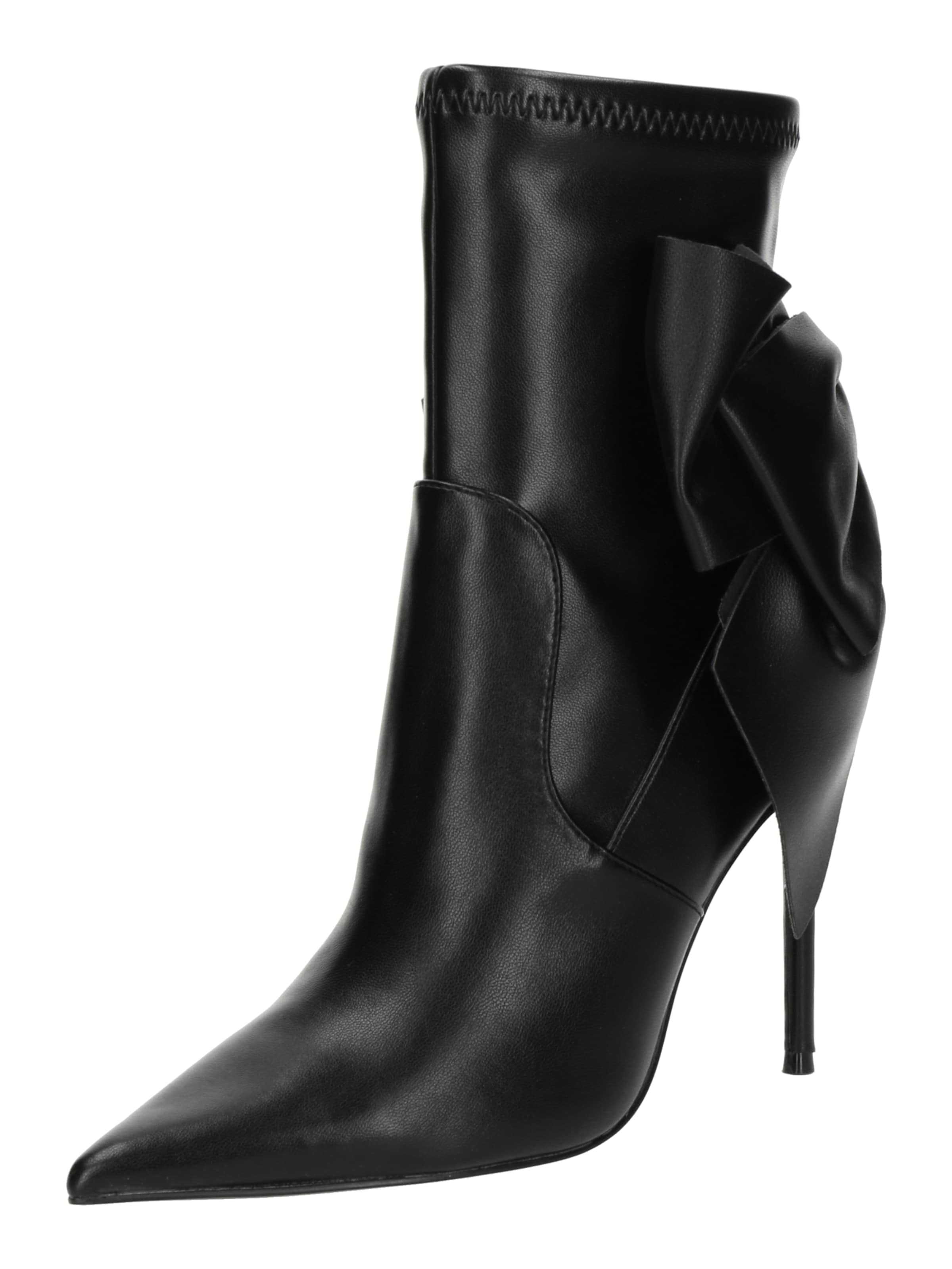 STEVE MADDEN Bootie 'Saline' in Black: front