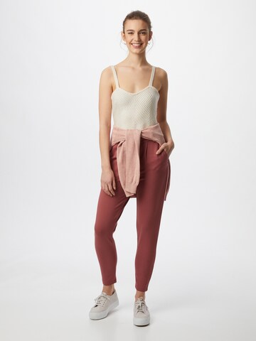 ONLY Slim fit Pleat-Front Pants 'Poptrash' in Red