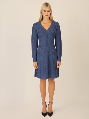 APART Knitted dress in Blue
