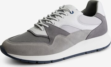 Travelin Sneakers 'Ledbury' in Grey: front