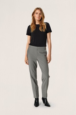 SOAKED IN LUXURY Regular Trousers 'Hunter' in Grey