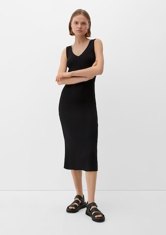 s.Oliver Knitted dress in Black: front