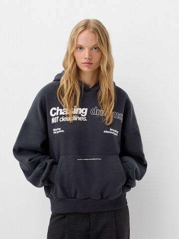 Bershka Sweatshirt in Grijs: voorkant