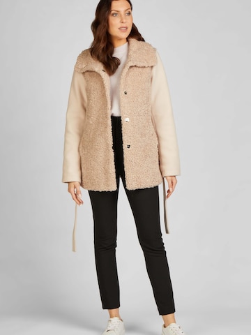Funk since 1776 Between-Season Jacket in Beige