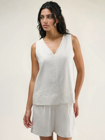 Completo pantalone di Hiccup in bianco: frontale
