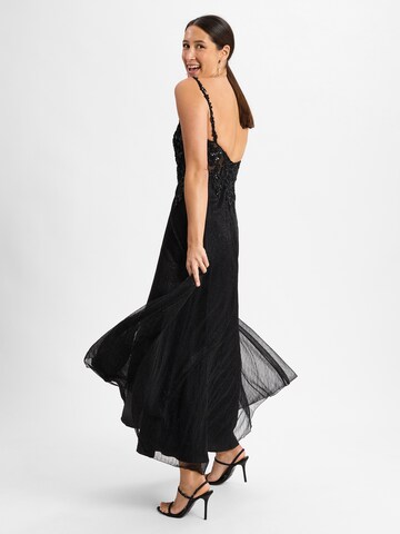 Unique Kleid in Schwarz