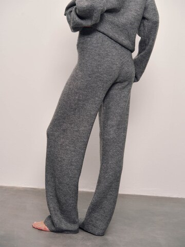 RÆRE by Lorena Rae Loose fit Pants in Grey