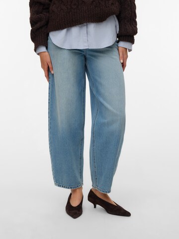 VERO MODA Barrel Jeans in Blue: front