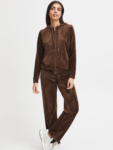 b.young Joggingpak in Bruin: voorkant