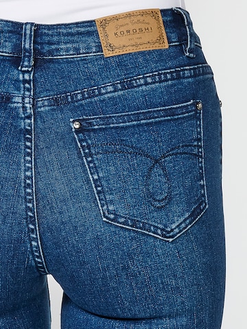 KOROSHI Flared Jeans in Blau