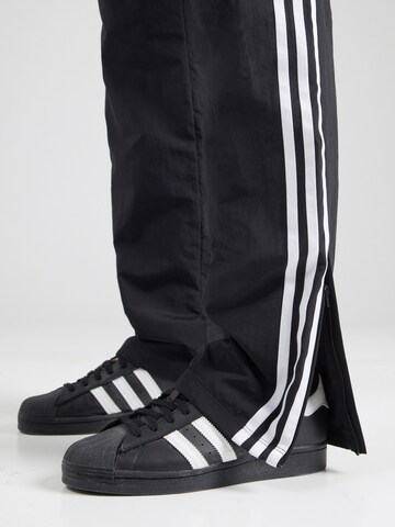 ADIDAS ORIGINALS Regular Trousers in Black