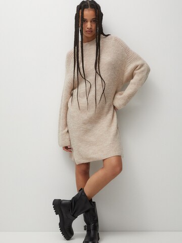 Pull&Bear Kleid in Beige