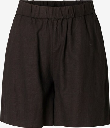 BASE LEVEL Shorts in Schwarz: predná strana