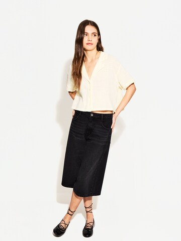 Camicia da donna di Bershka in giallo