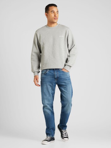 Carhartt WIP Sweatshirt in Grau