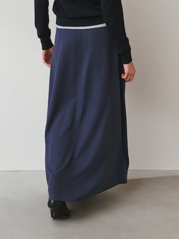 Next Rok in Blauw