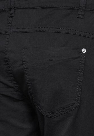 STREET ONE Regular Pants in Black