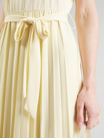 ABOUT YOU Dress in Yellow