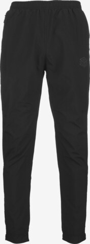 UMBRO Tapered Workout Pants in Black: front