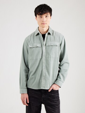 Revolution Regular fit Button Up Shirt in Green: front