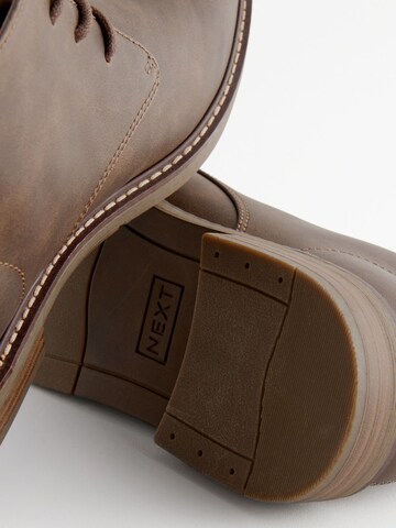 Next Buty Chukka w kolorze brązowy