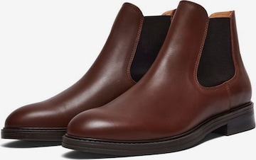 SELECTED HOMME Chelsea boots in Bruin