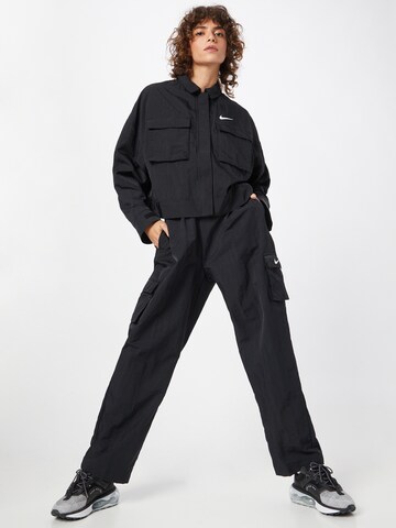 Nike Sportswear Широка кройка Карго панталон в черно
