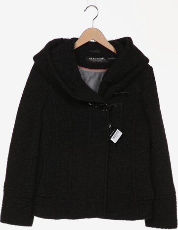 Beaumont Jacket & Coat in S in Black: front