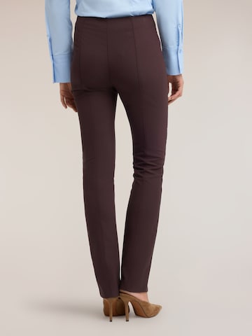 Coupe slim Pantalon MOTIVI en marron