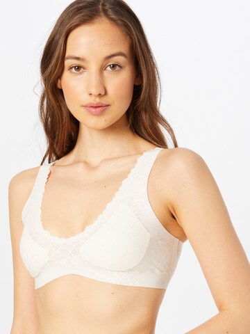 SLOGGI Bustier Melltartó 'Zero Feel Lace 2.0' - bézs: elől