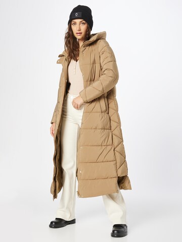 Cappotto invernale di Y.A.S in beige