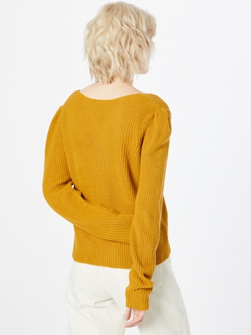 VILA Sweater in Brown