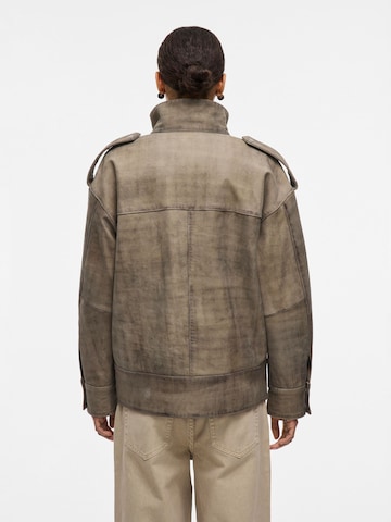 ROUGE EDIT Jacke in Beige