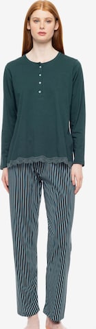 Pyjama 'PYJAMA GREEN FOREST STRIPES' Pink Label en vert : devant