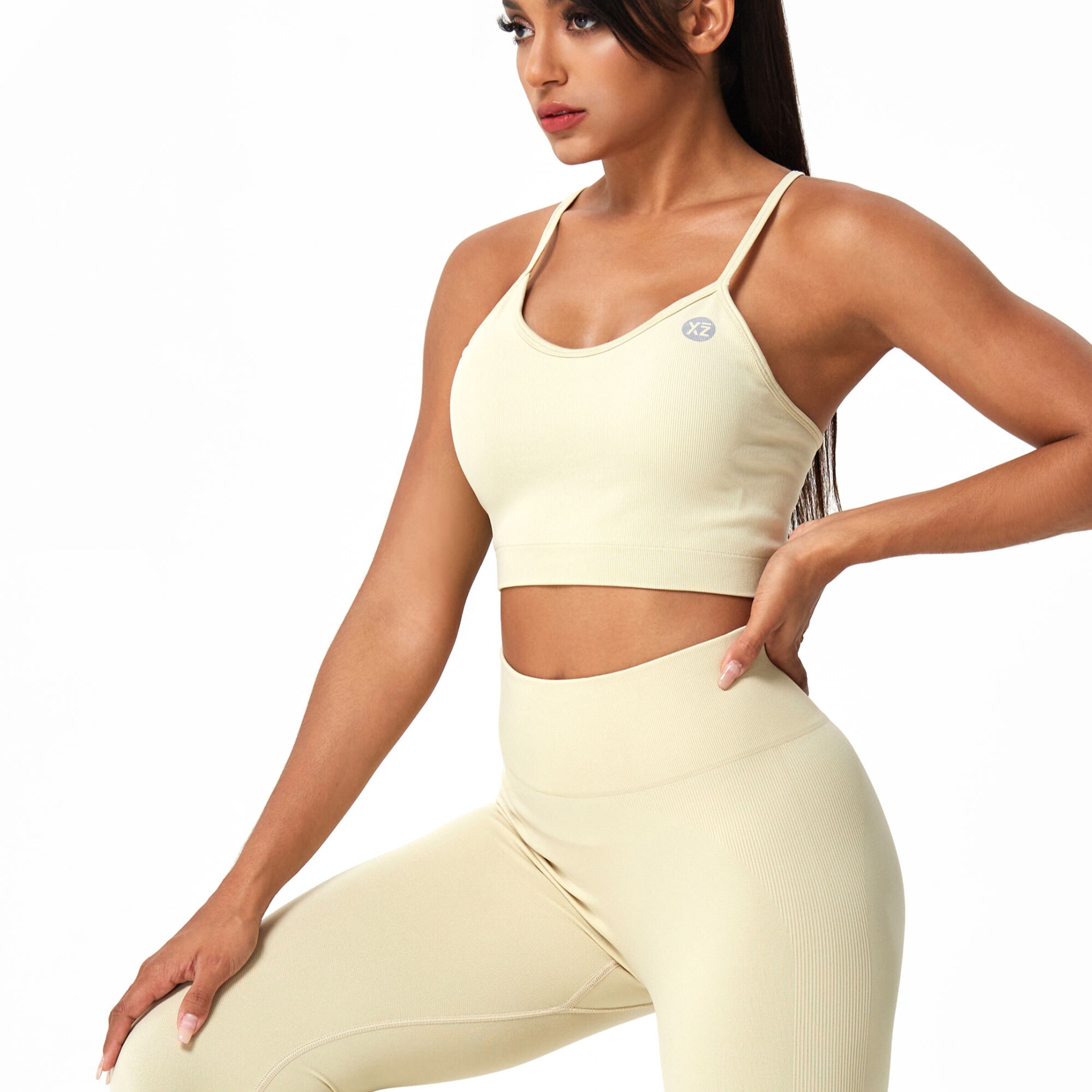 Top sportivo 'Charm' di YEAZ in beige