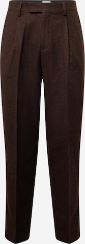 TOPMAN - regular Pantalón de pinzas en marrón: frente